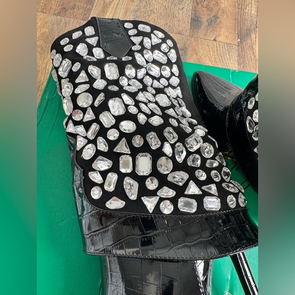 Lauren Lorraine Black and Rhinestone Heeled Boots Size 6.5 New In Box - Picture 15 of 16